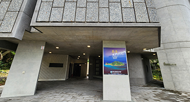 蘭海龜山島漁村文化館｜入口意象立牌 館舍入口大型主視覺立牌設計、輸出與現場結構施工