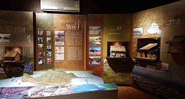 宜蘭頭城龜山島文化館｜常設展區整體視覺 展區牆面圖文、展櫃與模型展台的整體視覺設計施工