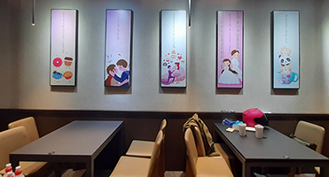 Smile 城堡早餐店｜插畫燈箱掛畫 系列插畫燈箱設計、輸出與壁面安裝施工